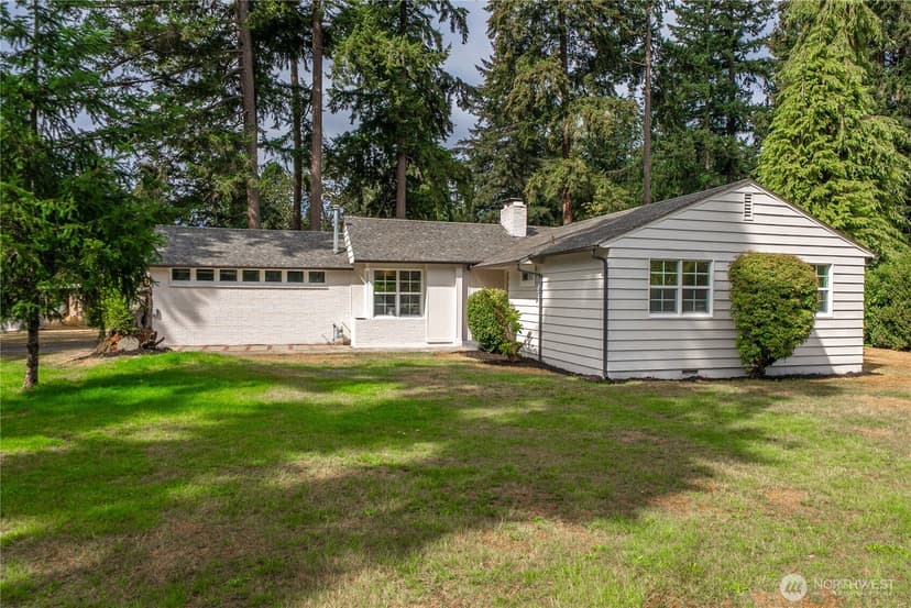 Property photo for 6317 Nyanza Park Drive SW, Lakewood photo 2