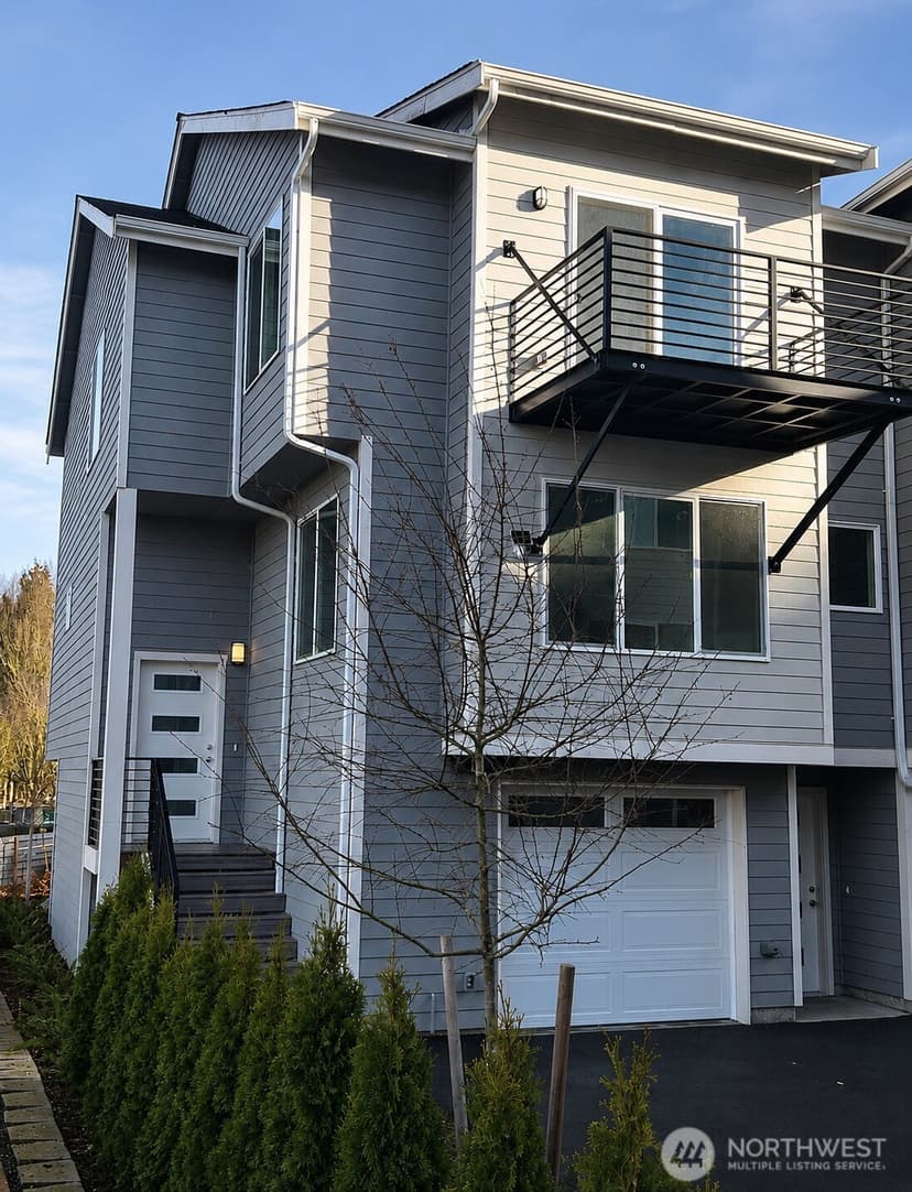 Property photo for 13243 Ambaum Boulevard SW #C, Burien photo 21
