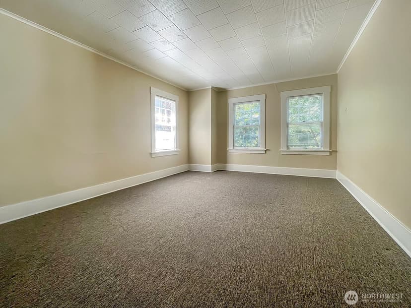 Property photo for 5262 15th Avenue NE, Seattle photo 17
