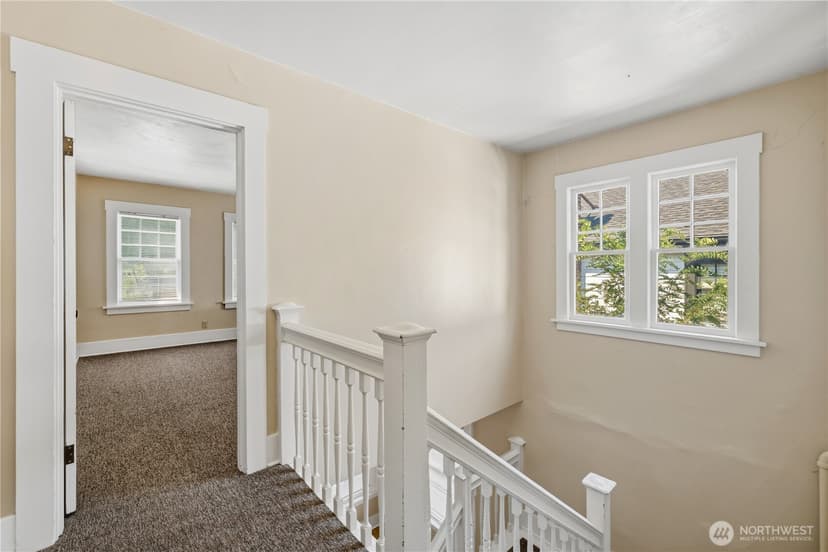 Property photo for 5262 15th Avenue NE, Seattle photo 15