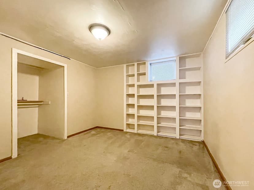 Property photo for 5262 15th Avenue NE, Seattle photo 28