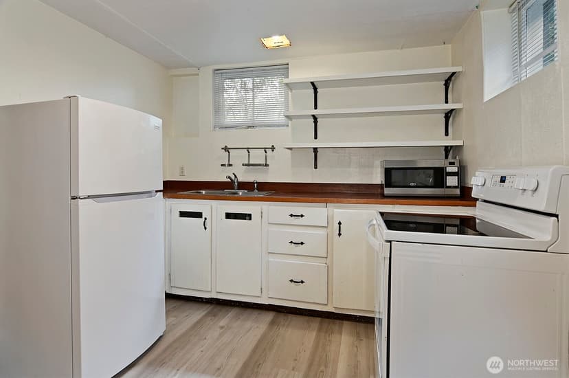 Property photo for 5262 15th Avenue NE, Seattle photo 26