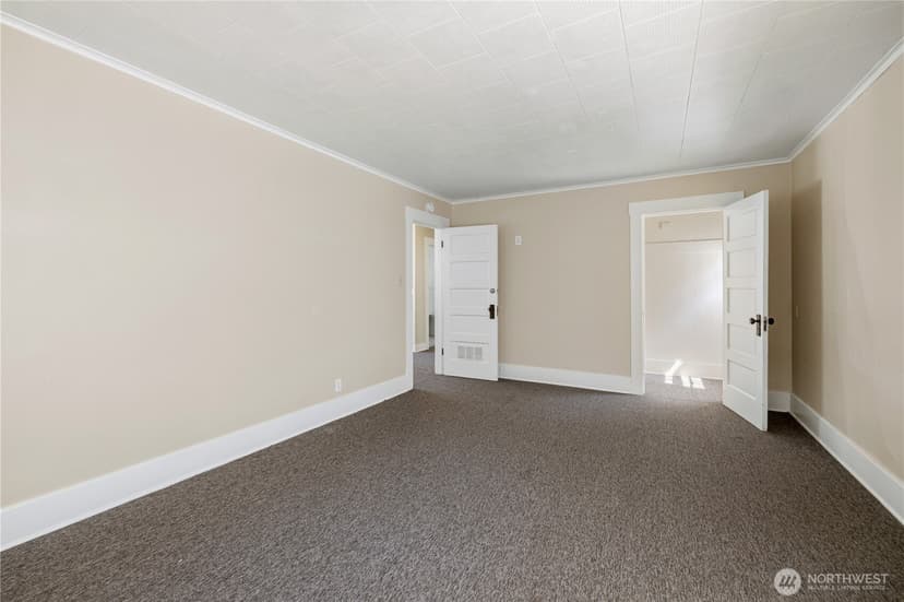 Property photo for 5262 15th Avenue NE, Seattle photo 18