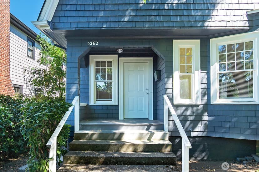 Property photo for 5262 15th Avenue NE, Seattle photo 2