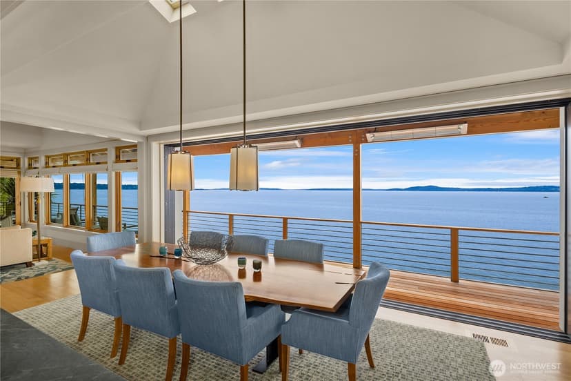 Property photo for 2481 Perkins Lane W, Seattle photo 17
