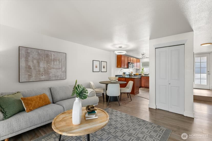 Property photo for 10925 SE 208th Street #20807, Kent photo 5