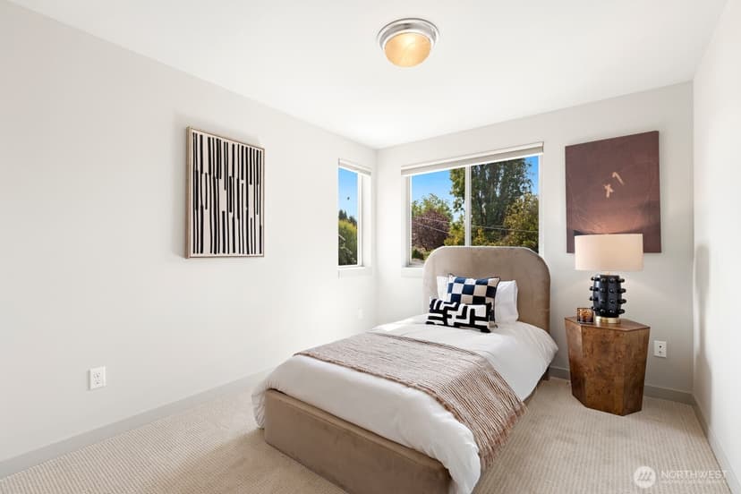 Property photo for 719 N 101st Street, Seattle photo 19
