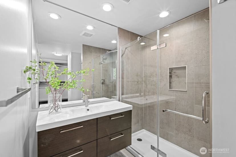 Property photo for 7360 NE 145th Place, Kenmore photo 21