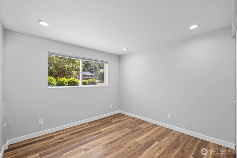 Property photo for 7360 NE 145th Place, Kenmore photo 23