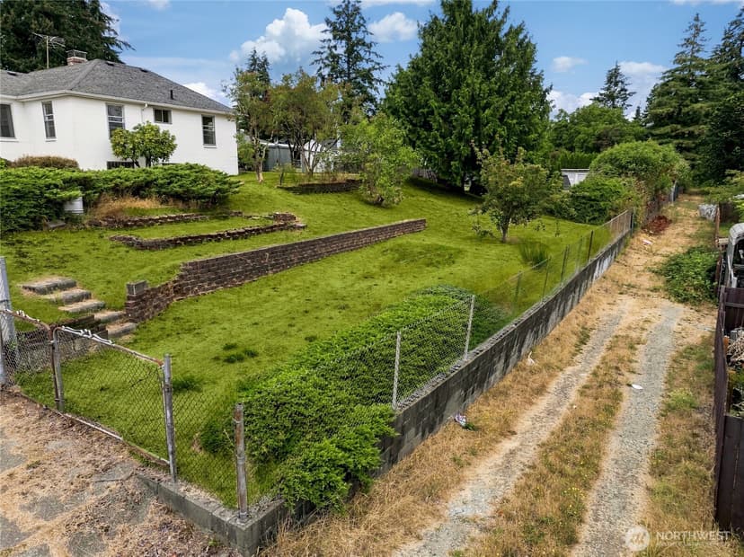 Property photo for 15852 7th Avenue SW, Seattle photo 29