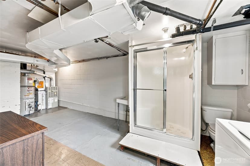 Property photo for 15852 7th Avenue SW, Seattle photo 22