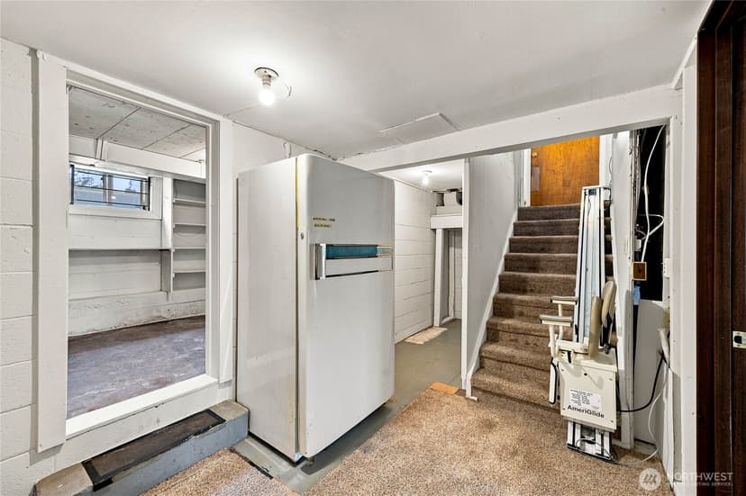 Property photo for 15852 7th Avenue SW, Seattle photo 19
