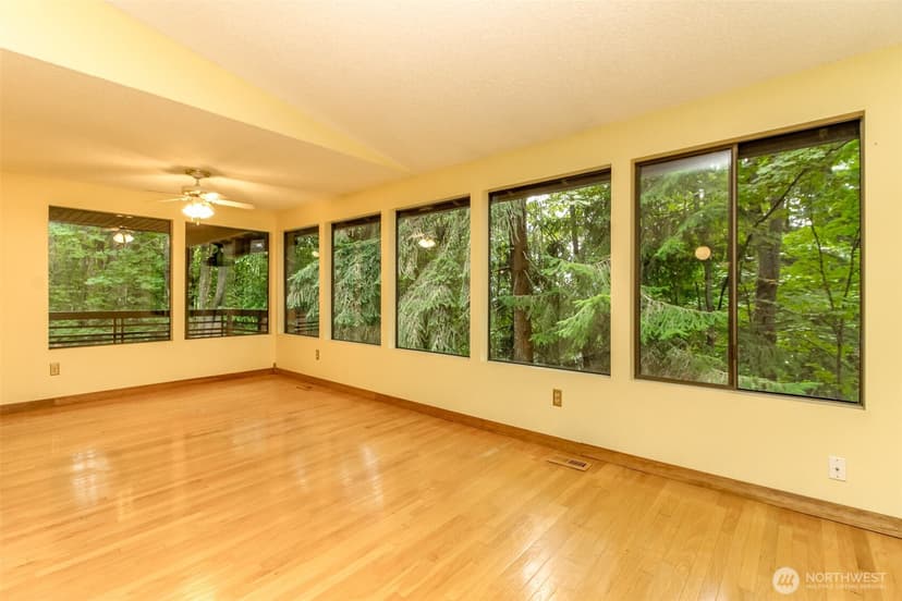 Property photo for 4917 145th Avenue SE, Bellevue photo 7