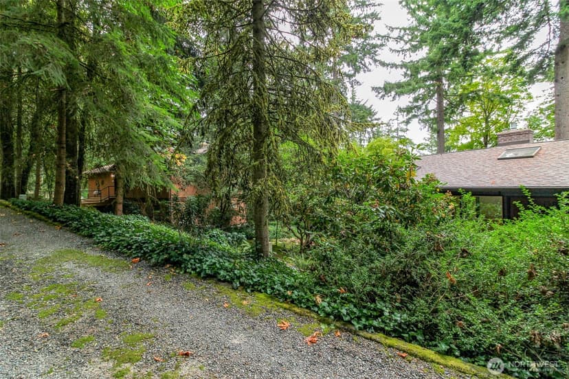 Property photo for 4917 145th Avenue SE, Bellevue photo 29