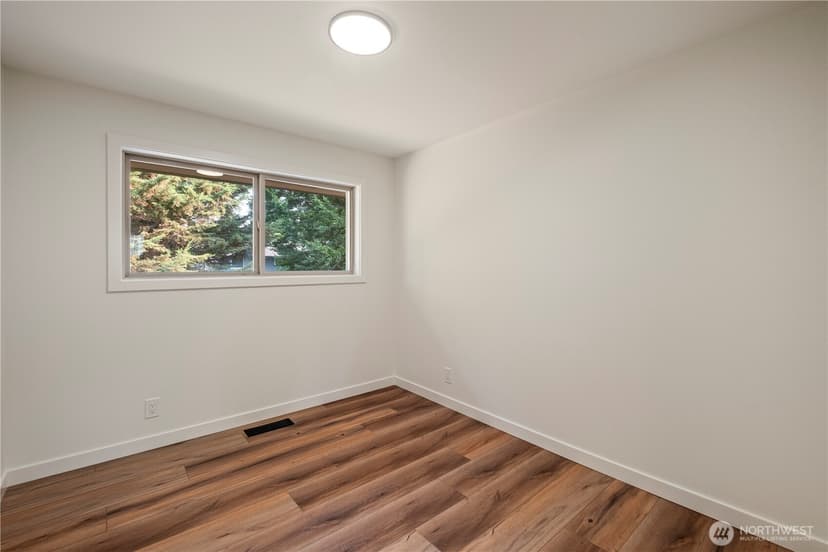 Property photo for 16317 127th Place SE, Renton photo 20