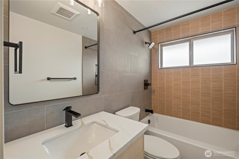Property photo for 16317 127th Place SE, Renton photo 17