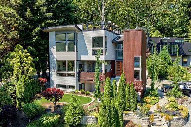 Property photo for 7429 E Mercer Way, Mercer Island, WA 98040