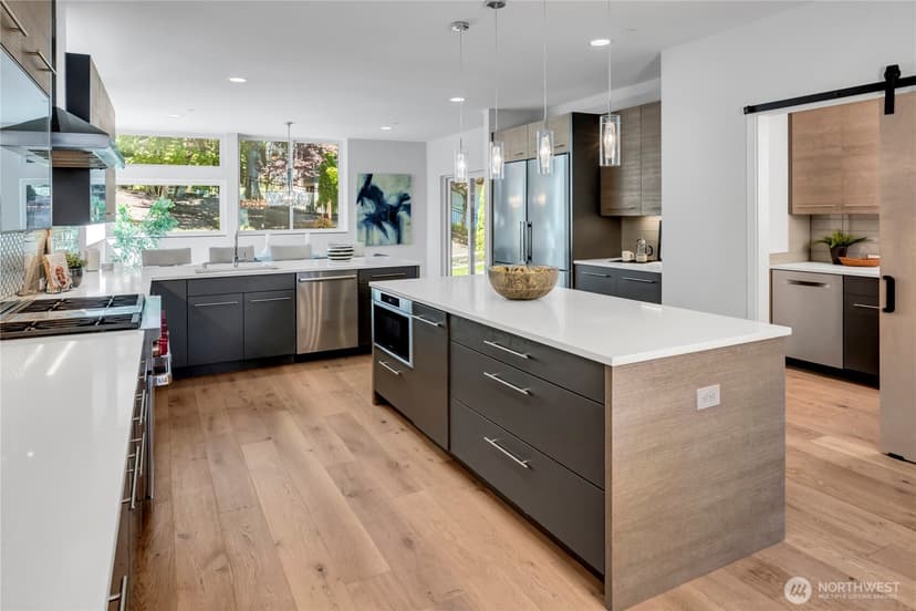 Property photo for 7429 E Mercer Way, Mercer Island photo 17