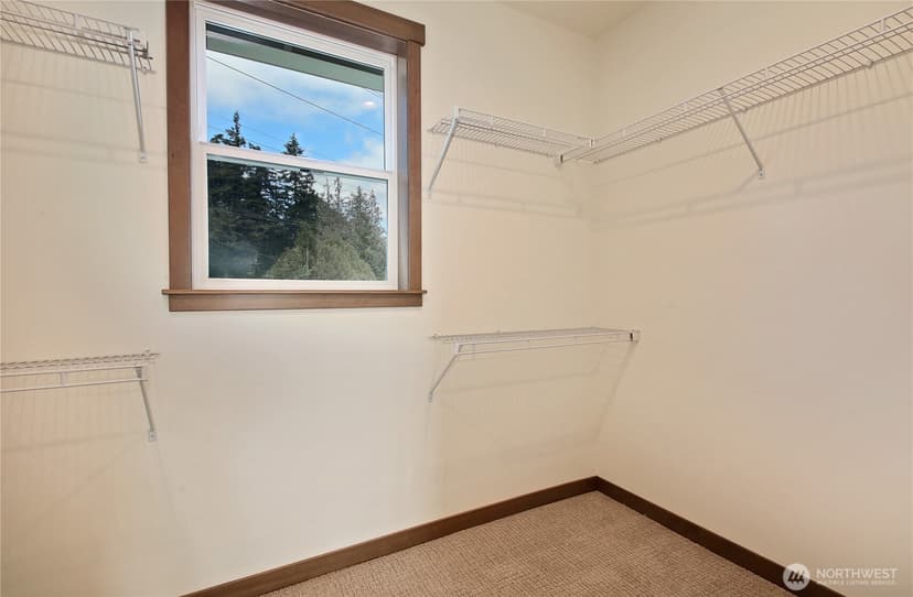Property photo for 2439 Cambridge Court, Langley photo 22