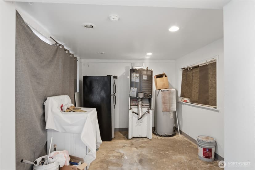 Property photo for 16006 Greenwood Avenue N, Shoreline photo 20
