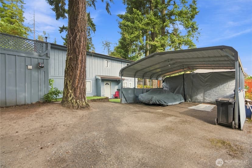 Property photo for 16006 Greenwood Avenue N, Shoreline photo 27
