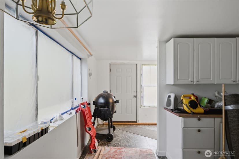 Property photo for 16006 Greenwood Avenue N, Shoreline photo 16