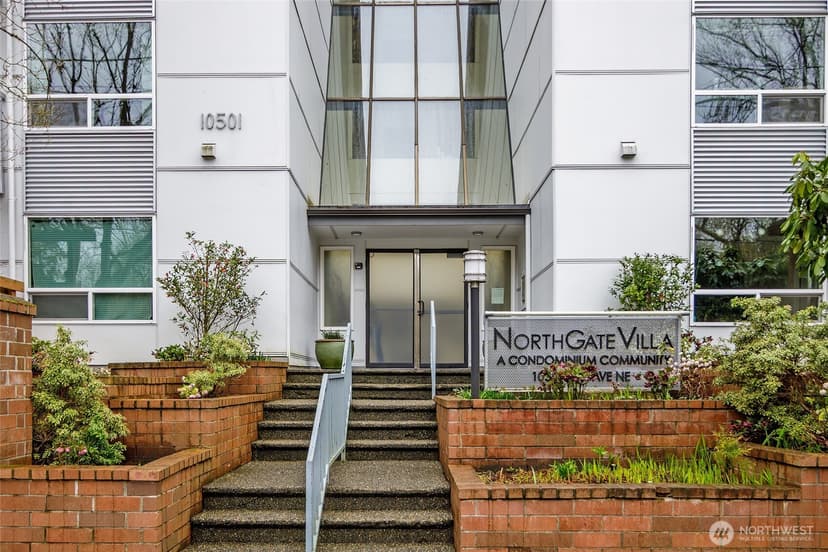 Property photo for 10501 8th Avenue NE #406, Seattle photo 10