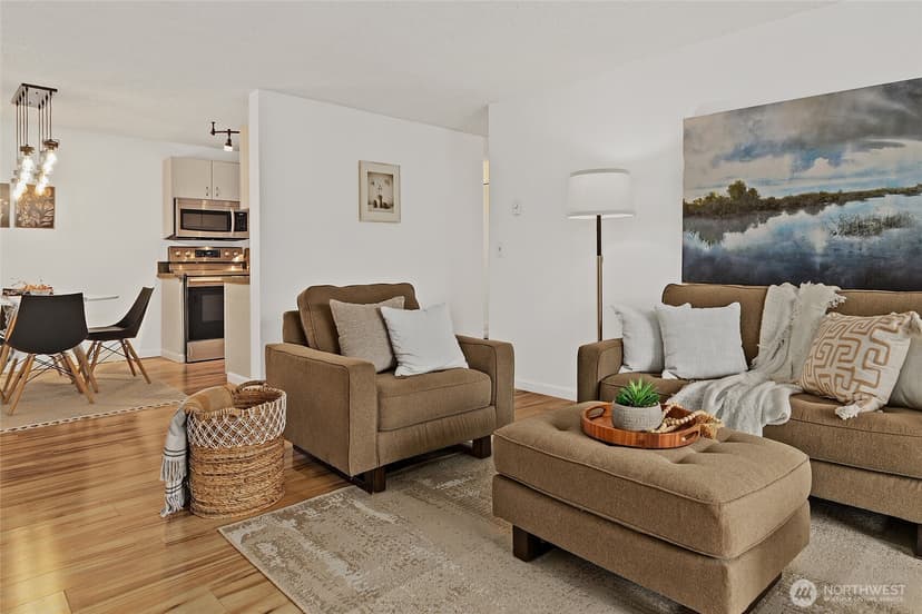 Property photo for 10501 8th Avenue NE #406, Seattle photo 4