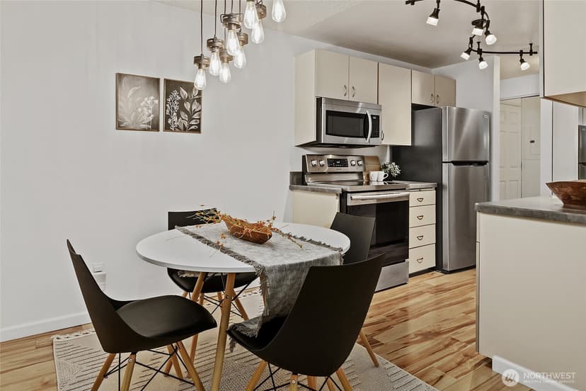 Property photo for 10501 8th Avenue NE #406, Seattle photo 7