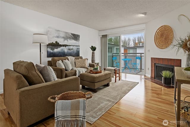Property photo for 10501 8th Avenue NE #406, Seattle