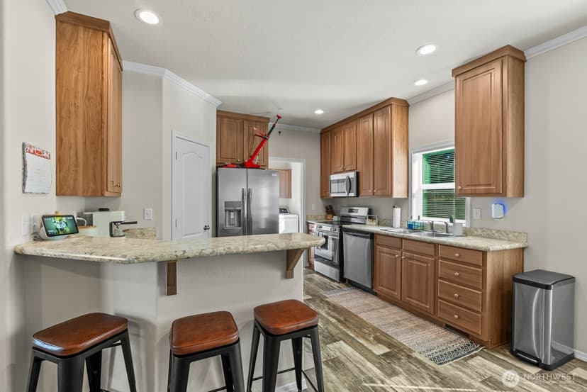 Property photo for 12813 Ridge Cir E, Bonney Lake photo 10