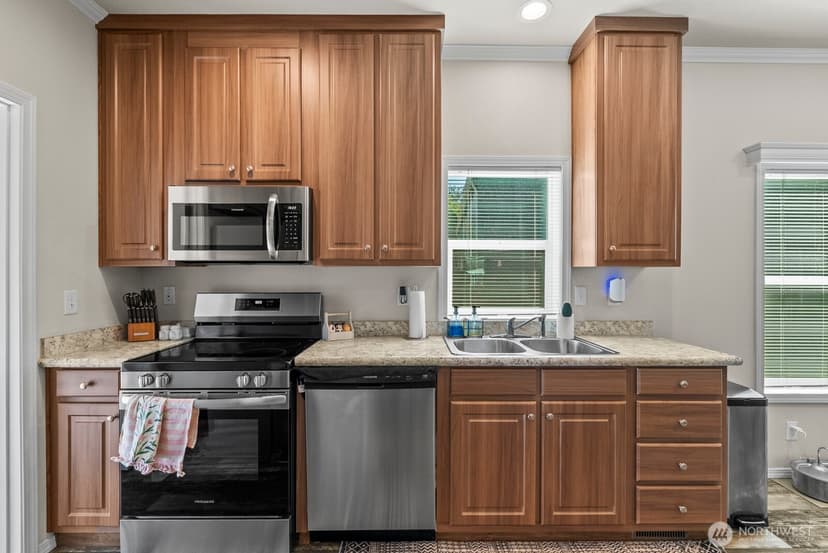 Property photo for 12813 Ridge Cir E, Bonney Lake photo 12