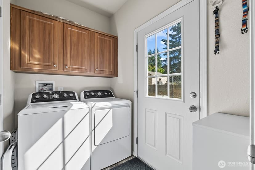 Property photo for 12813 Ridge Cir E, Bonney Lake photo 28