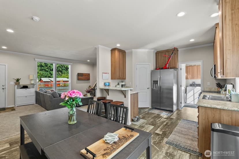 Property photo for 12813 Ridge Cir E, Bonney Lake photo 9