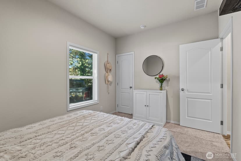 Property photo for 12813 Ridge Cir E, Bonney Lake photo 24