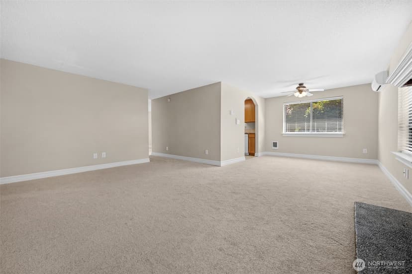 Property photo for 5628 95th Street NE, Marysville photo 3