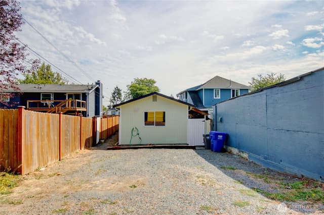 Property photo for 2524 Walnut Street, Everett photo 4