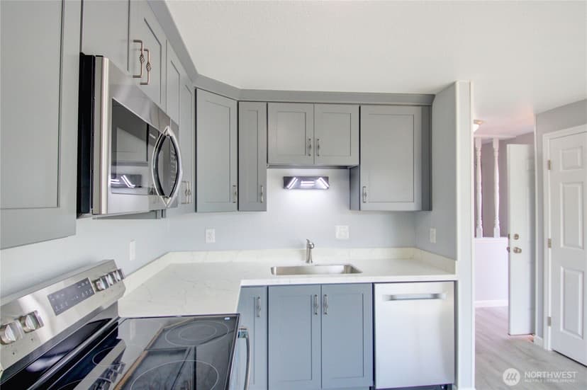 Property photo for 2524 Walnut Street, Everett photo 11