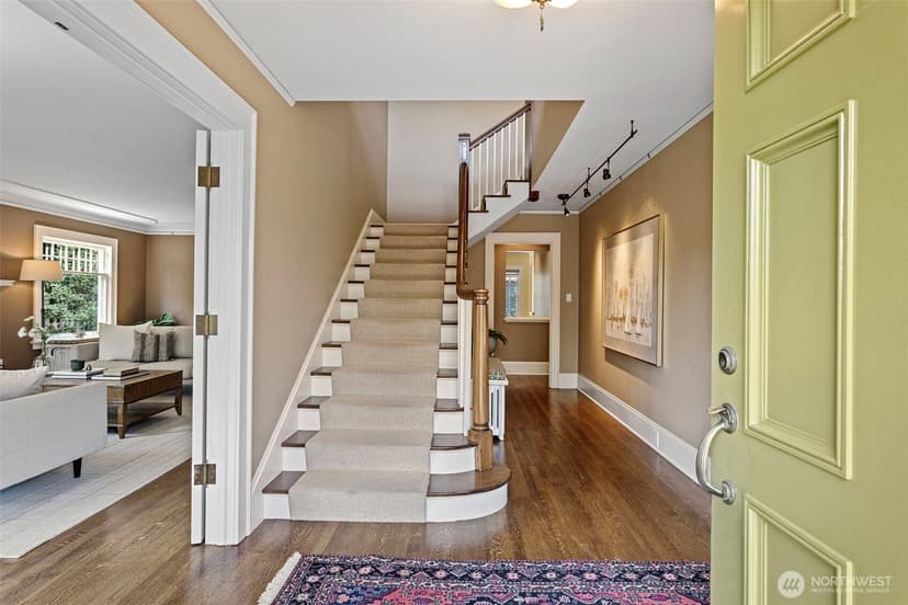 Property photo for 3115 Cascadia Avenue S, Seattle photo 3