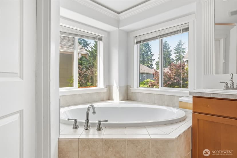 Property photo for 1825 Redmond Place NE, Renton photo 22