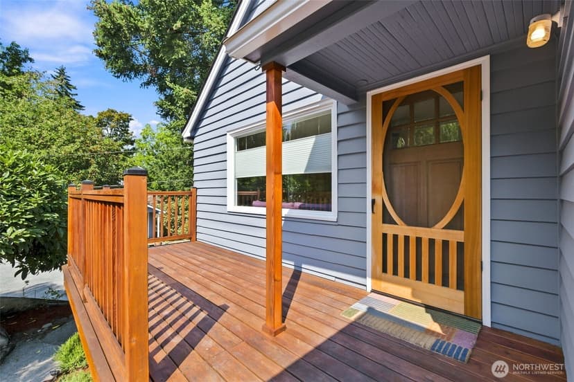Property photo for 1102 SW 124th Street, Burien photo 2