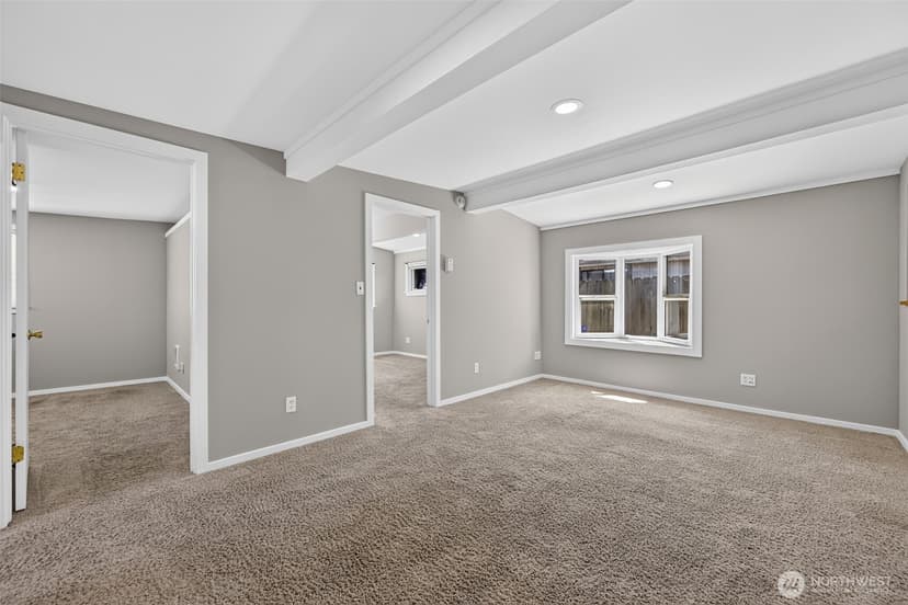 Property photo for 7768 14th Avenue SW, Seattle photo 4