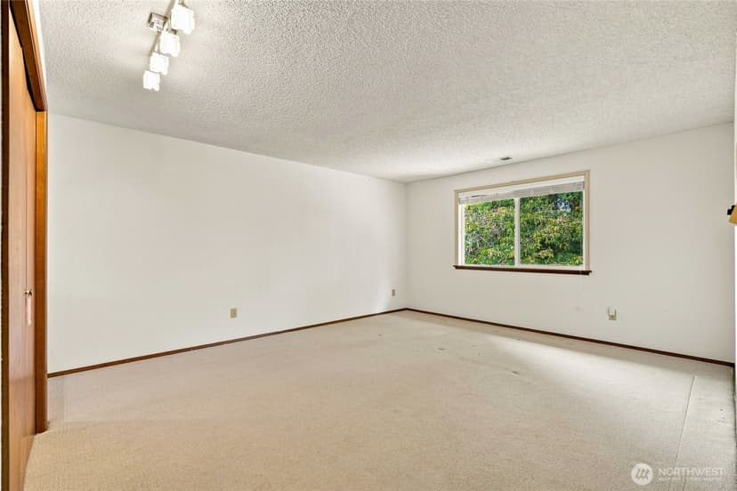 Property photo for 2315 140th Place SE, Mill Creek photo 31
