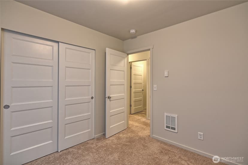 Property photo for 4334 69th Avenue NE, Marysville photo 23