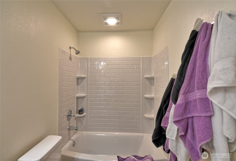 Property photo for 4334 69th Avenue NE, Marysville photo 34