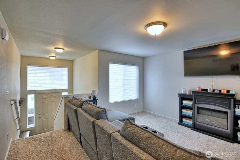 Property photo for 4334 69th Avenue NE, Marysville photo 5
