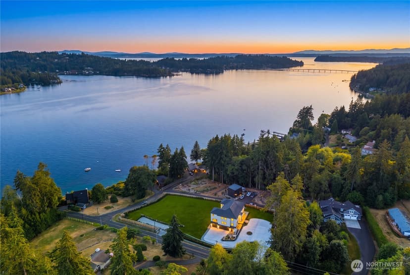 Property photo for 6220 Cromwell Drive NW, Gig Harbor photo 2