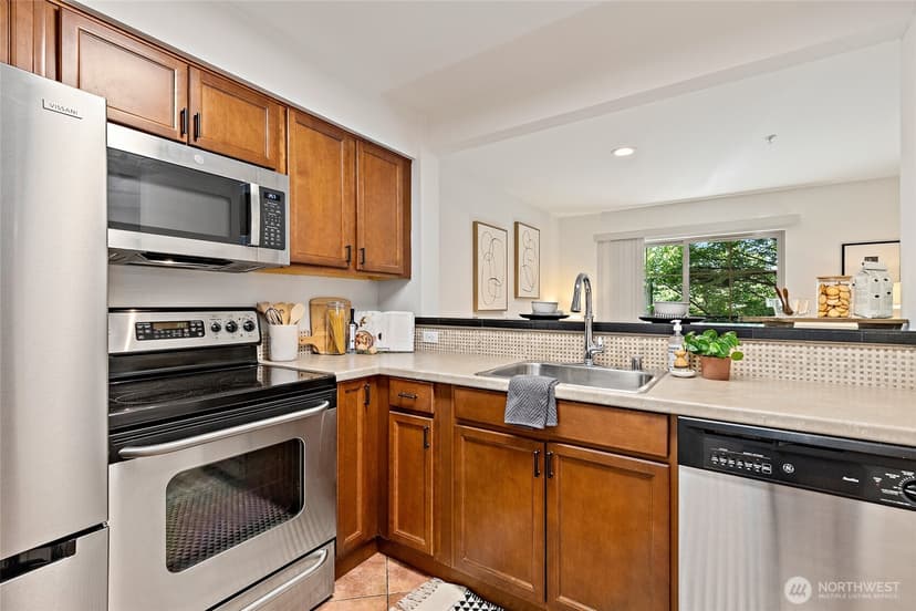 Property photo for 700 E Denny Way #206, Seattle photo 8