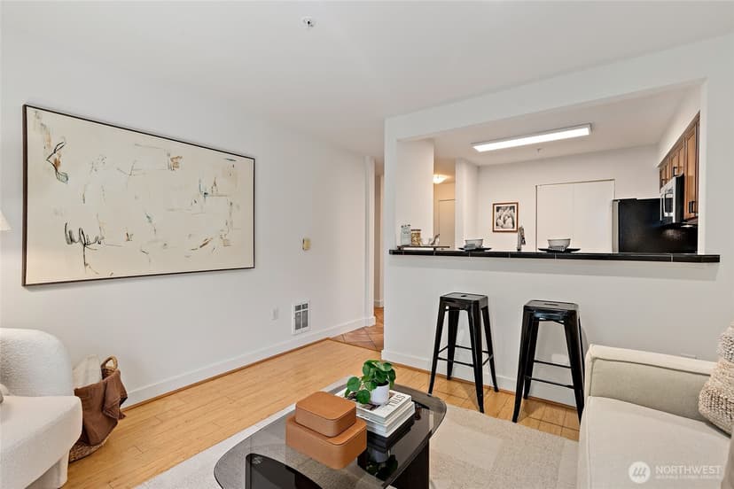 Property photo for 700 E Denny Way #206, Seattle photo 6
