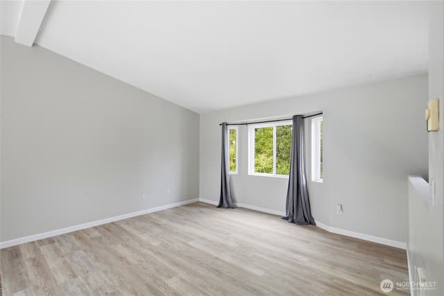Property photo for 21675 SE 267th Street, Maple Valley photo 4